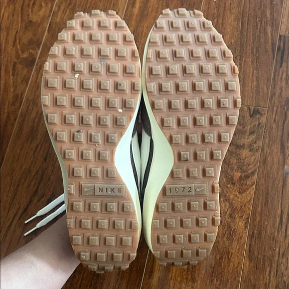 Nike Waffle Debut Vintage Sneakers - Picture 3 of 7